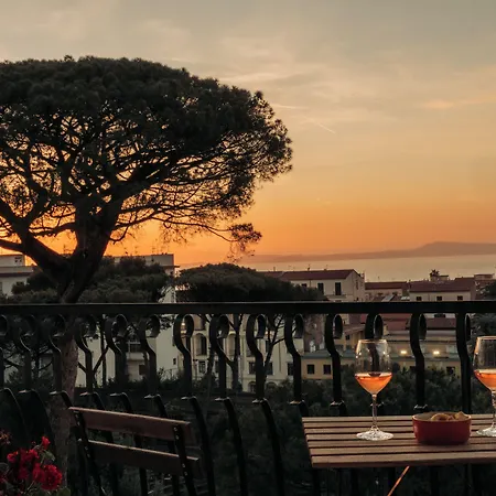 Bed and breakfast Mermaids' Dream 4*